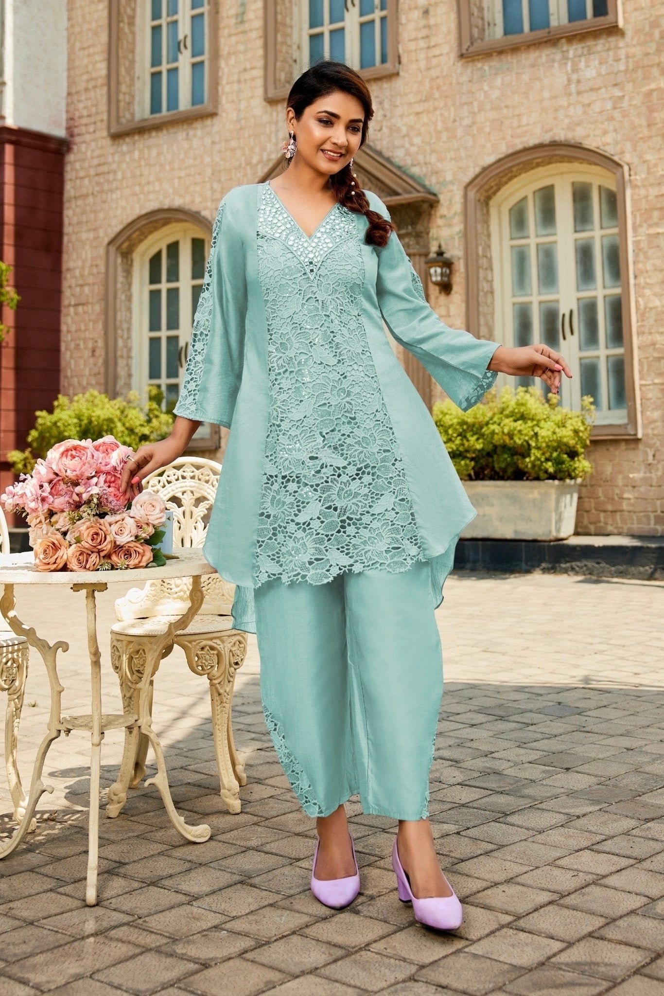 Linen Western Co-Ord Set for Women with Mirror Work and Cotton Lace