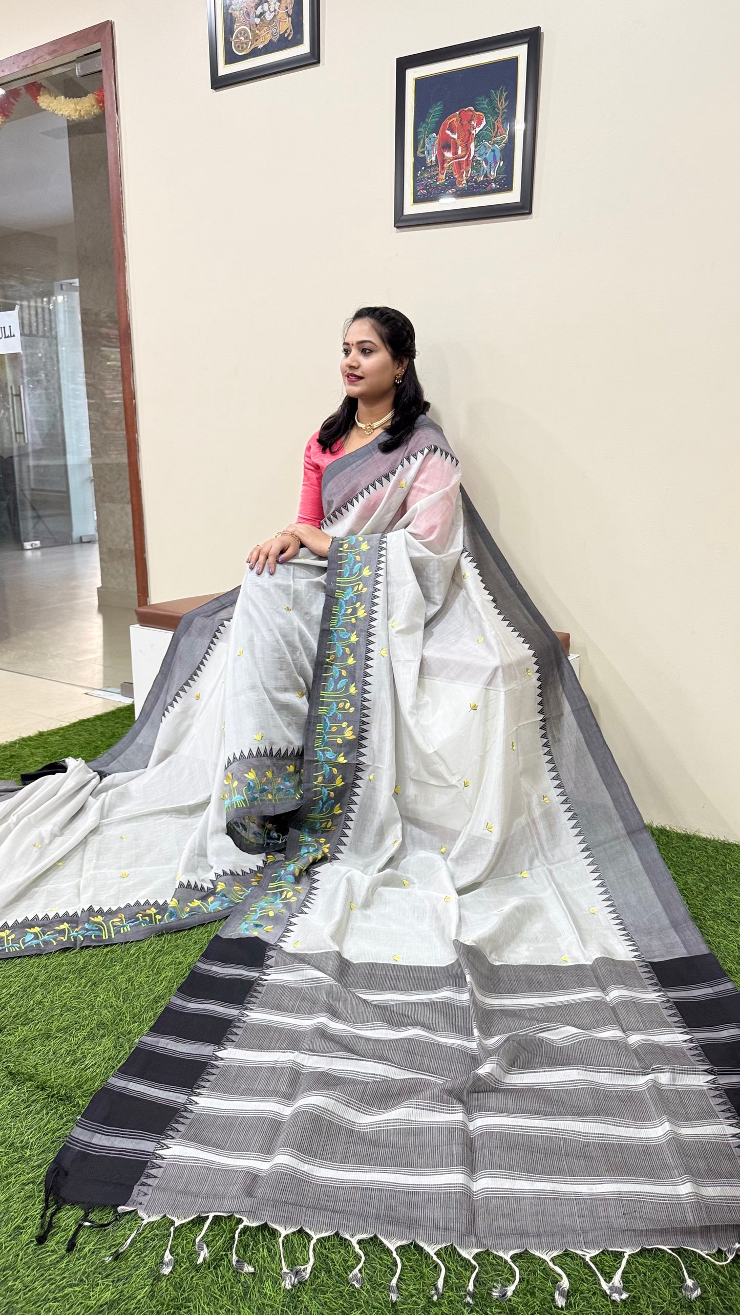 Temple Mangalgiri Pure Pattu Handloom Silk Saree with Embroidery Border