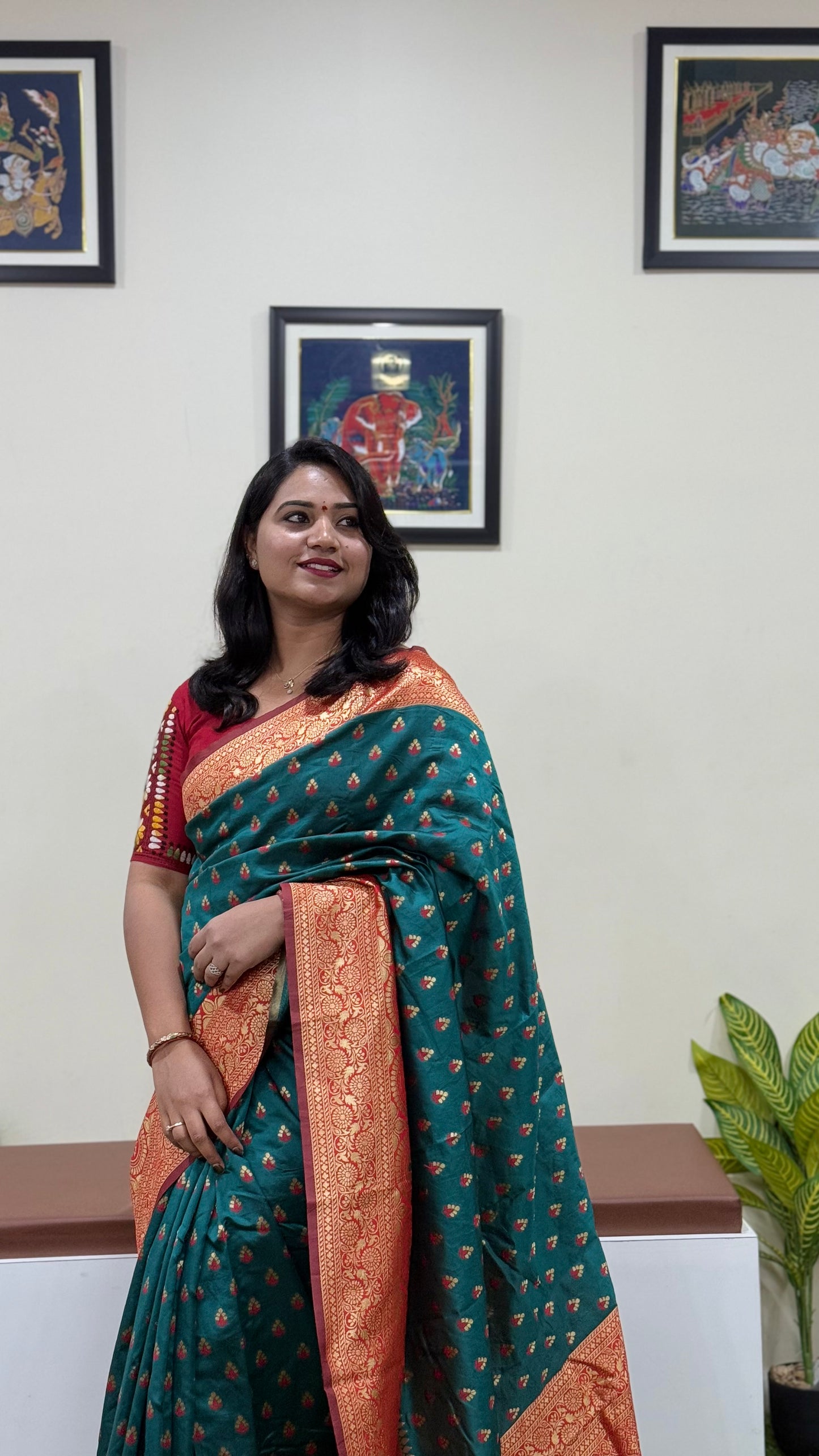 Banarasi Silk Blend Saree with Zari Woven Buttis and Contrast Red Pallu – Green Festive Wear