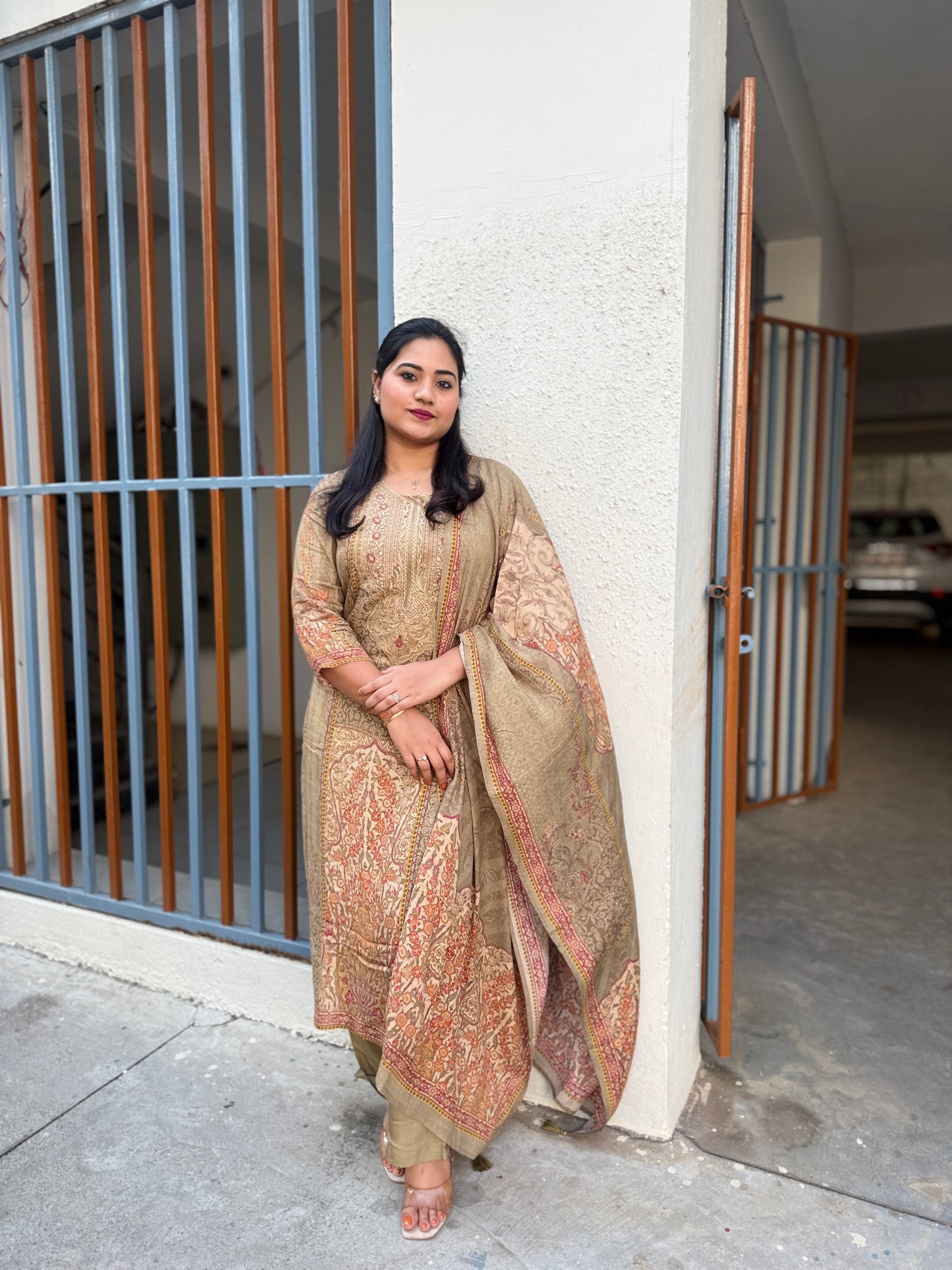 Premium Muslin Kurta Set with Embroidered Neckline and Printed Detailing – Elegant Ethnic Wear for Women