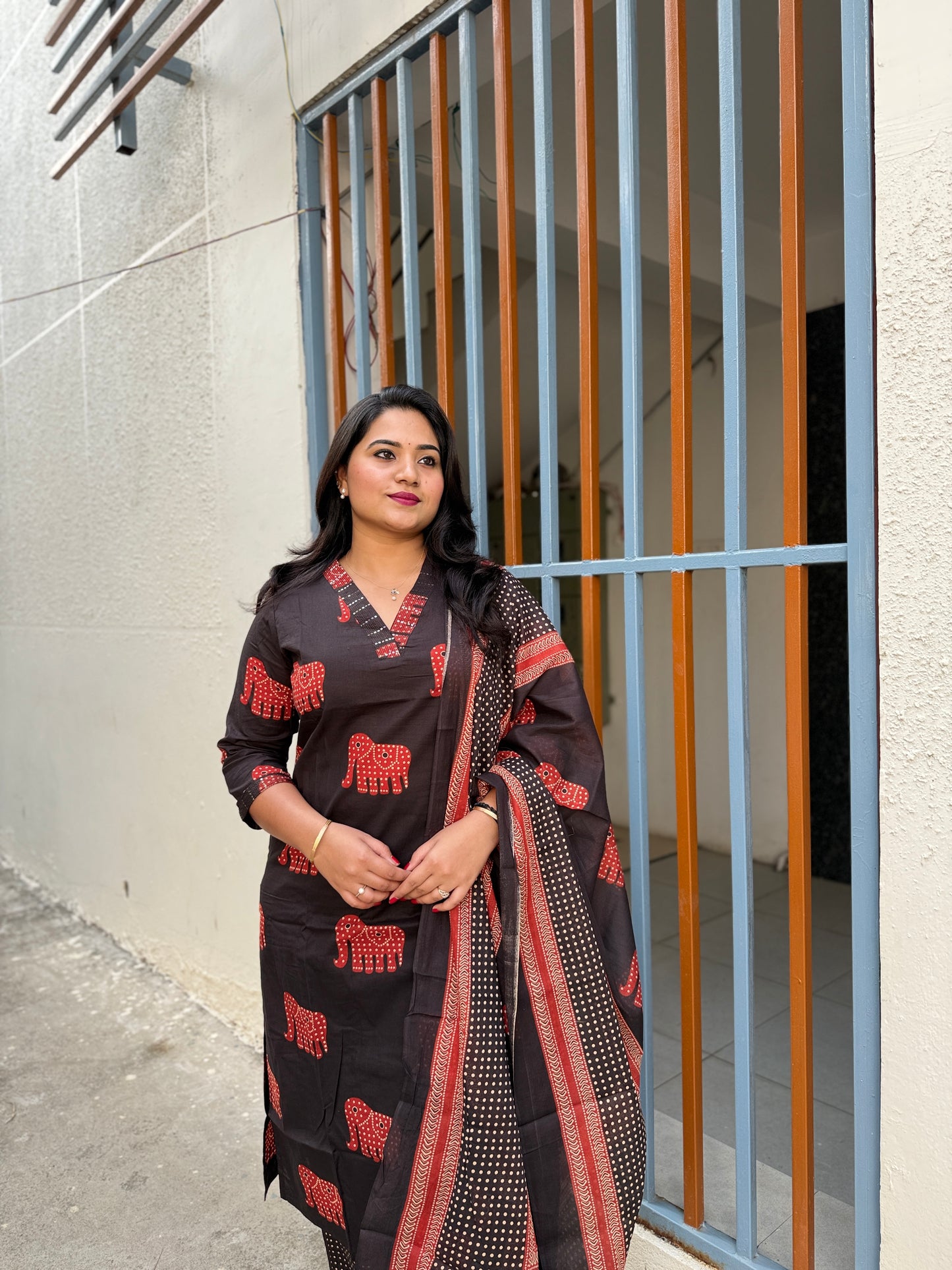 Pure Cotton Elephant Print Kurta Pant Dupatta Set for Women – Black & Red, Sizes 38–46