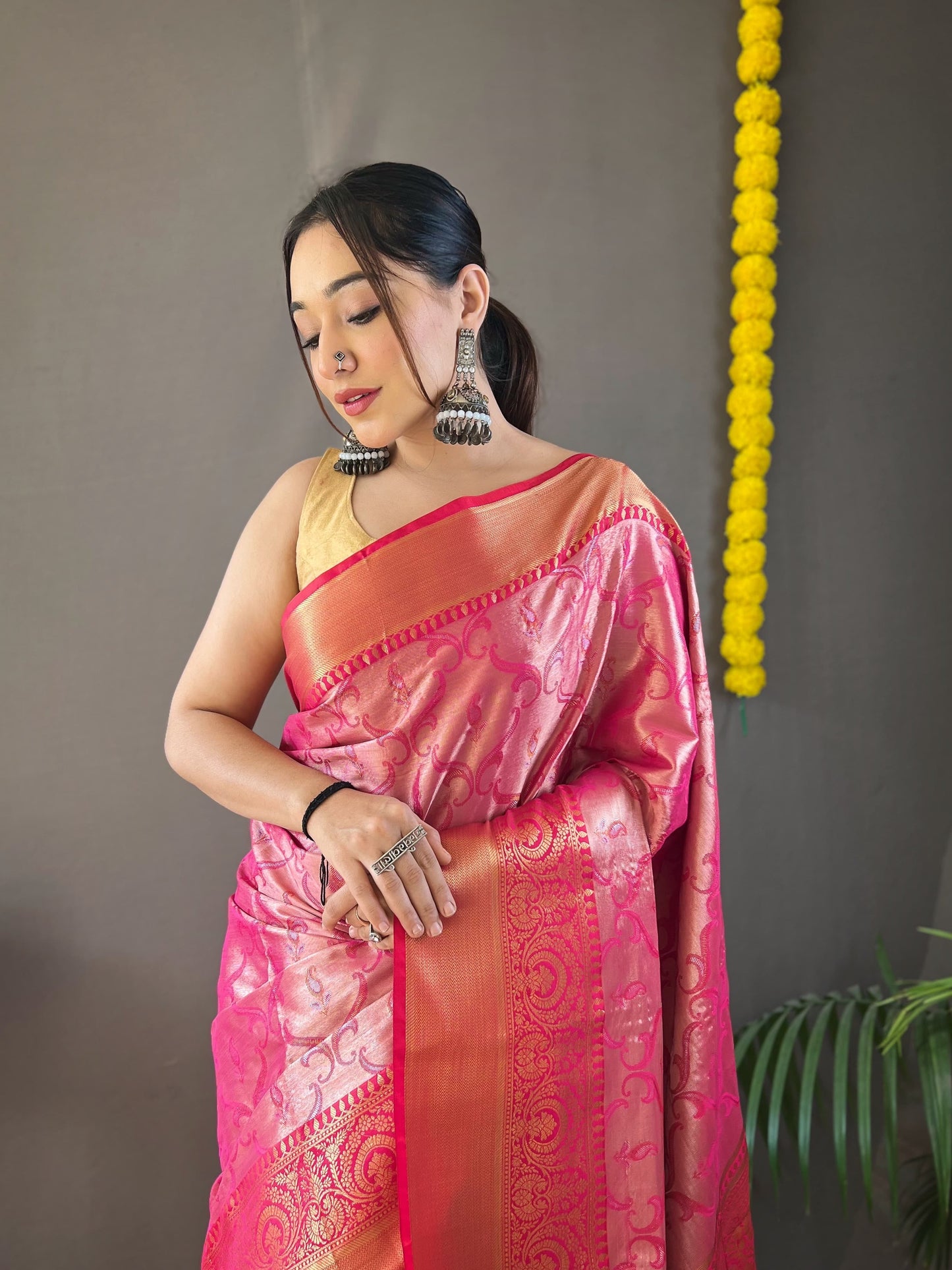 Kanchipuram Silk Saree with Intricate Zari Weaving, Rich Pallu, and Coordinated Blouse