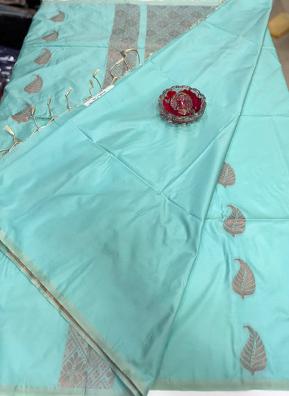 Soft Silk Sarees with Zari Work and Contrast Borders for Women – Festive and Traditional Wear