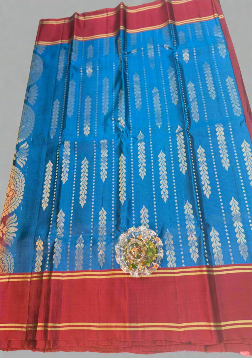 Pure Handloom Silk Saree with Traditional Zari Weaving for Women