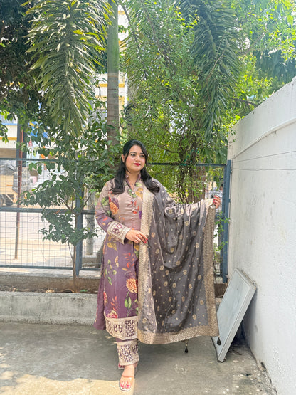 Premium Silk Embroidered Front Cut Kurta Pant Set with Jacquard Dupatta – Festive Wear for Women