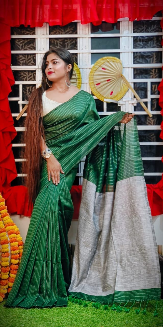 Check Jute Kaddi Cotton Saree for Women with Matching Blouse Piece