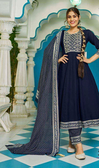 Kurta Pant Dupatta Suit Set with Dori Embroidery and Chanderi Foil Print Dupatta – Women