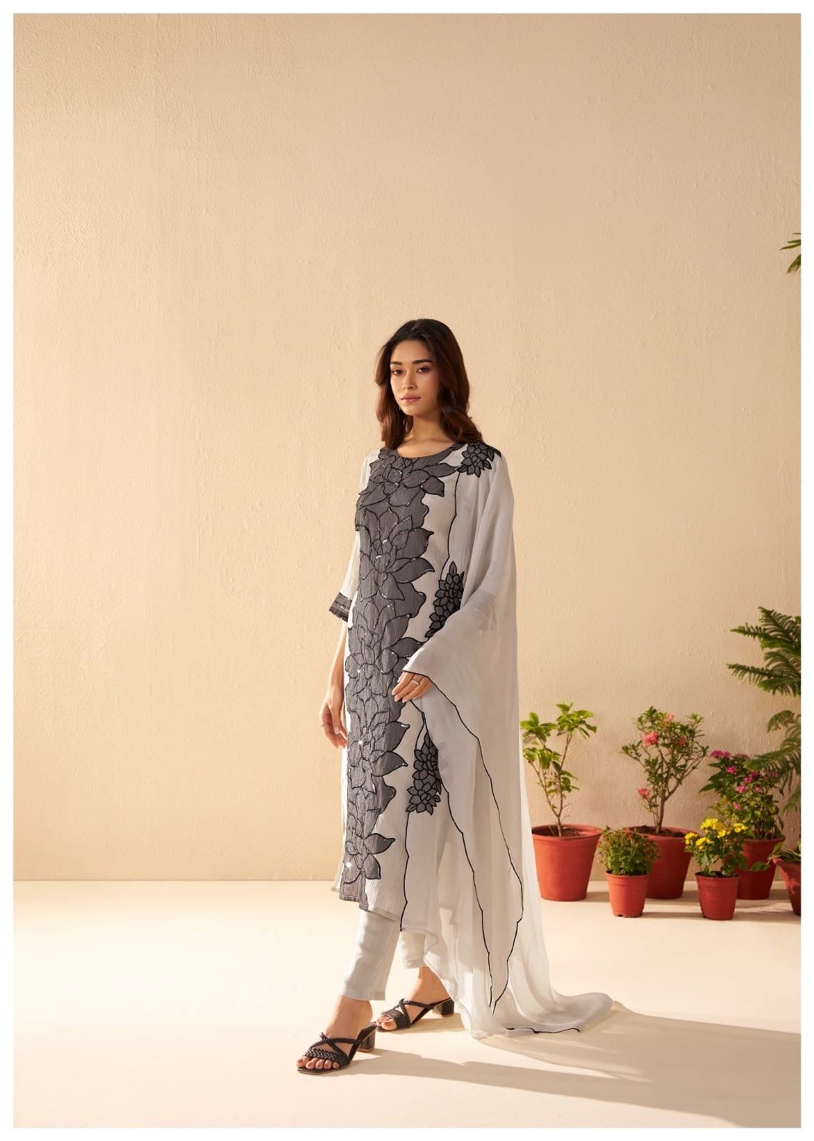 Crush Shimmer Kurta Pant Dupatta Set with Elegant Detailing Work for Women – Sizes M & XL