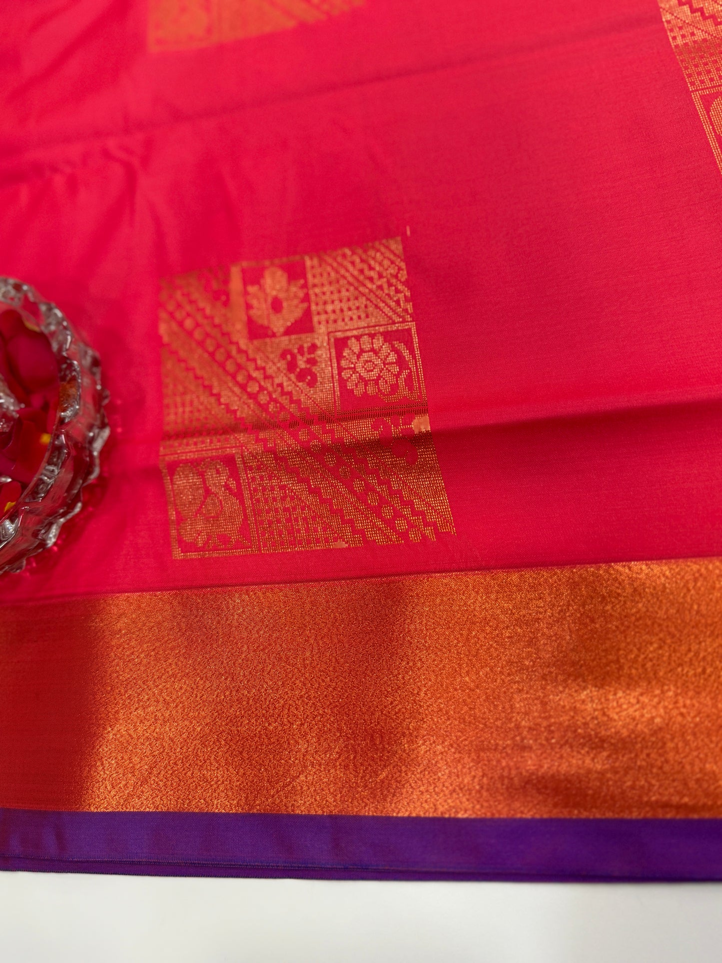 Kanchi Soft Silk Saree with Zari Weaving and Traditional Motifs – Wedding and Festive Wear