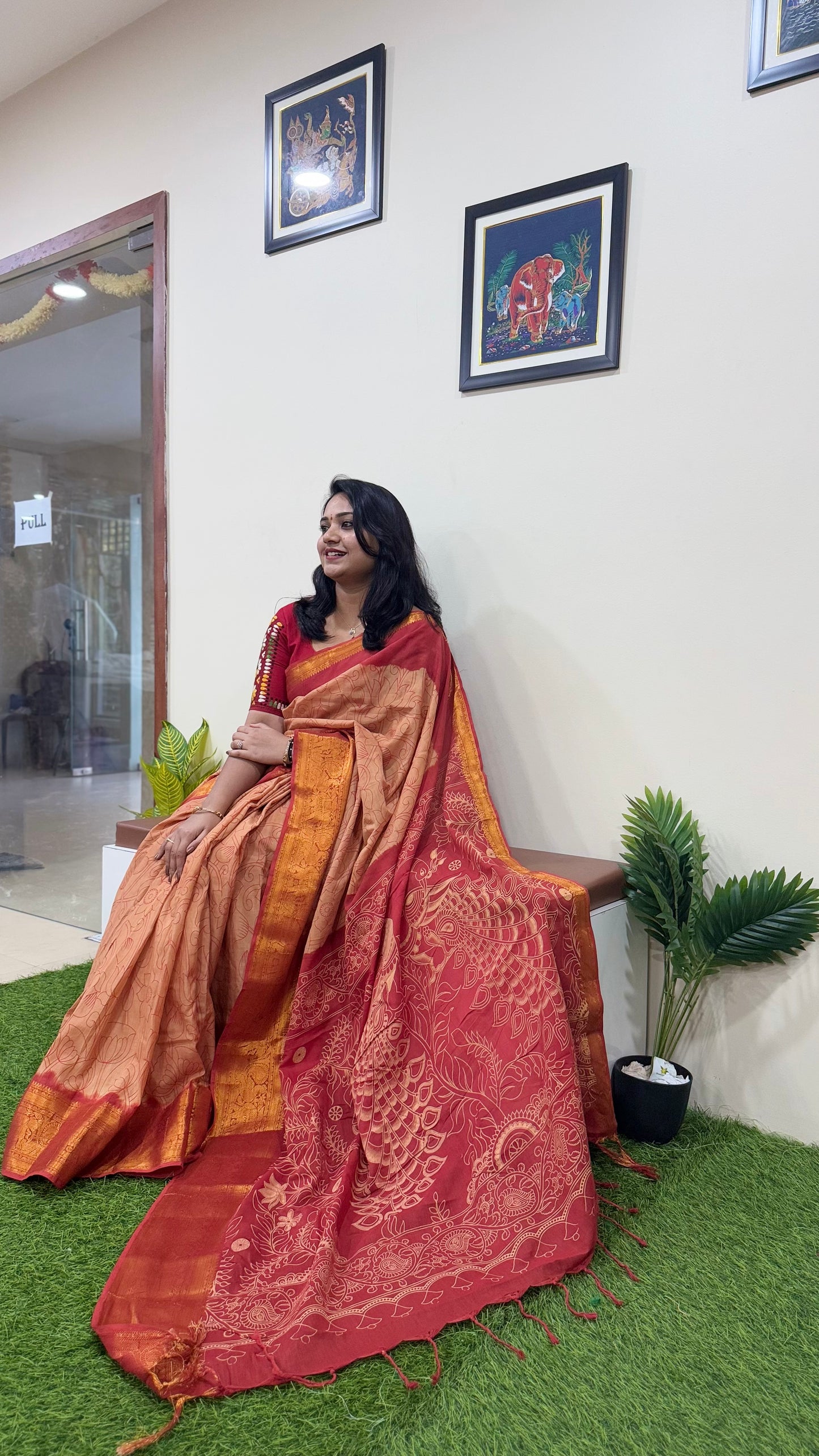 Chennuri Pure Silk Saree with Outline Kalamkari Design and Traditional Kanchi Borders