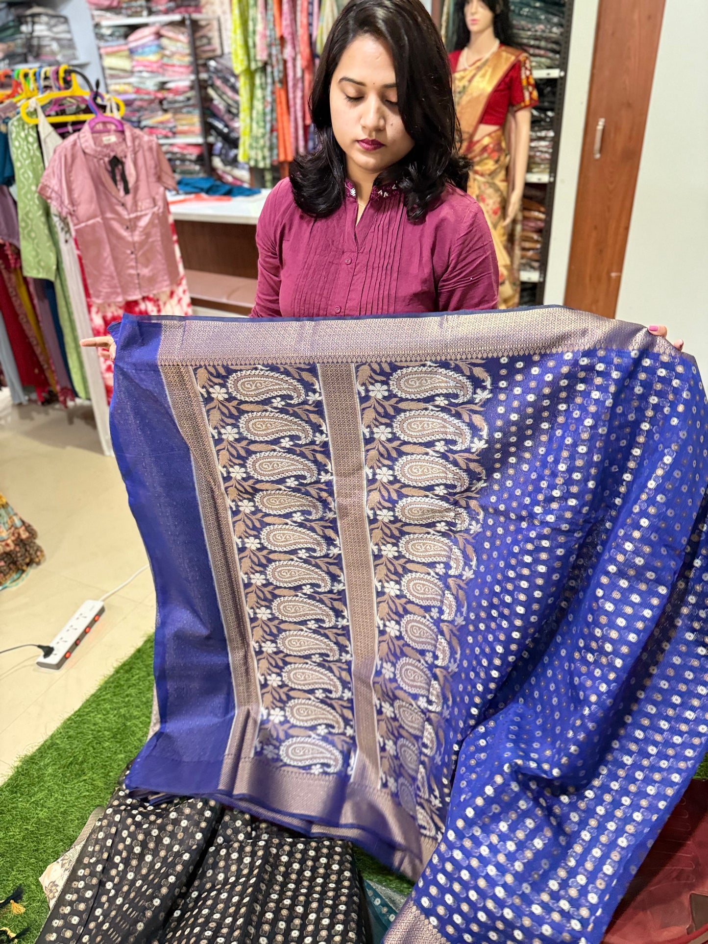 Kota Stripe Cotton Saree with Blouse Piece – Lightweight Traditional Saree for Women