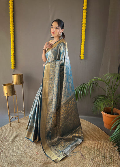 Kanchipuram Silk Saree with Intricate Zari Weaving, Rich Pallu, and Coordinated Blouse