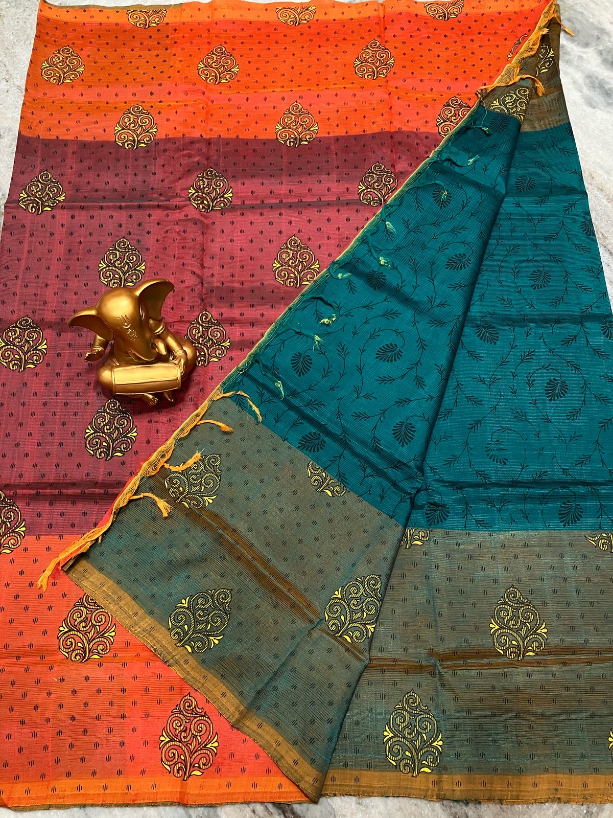 Mangalagiri Pattu Cotton Saree for Women with Plain Weave and Blouse Piece – Soft Lightweight Fabric