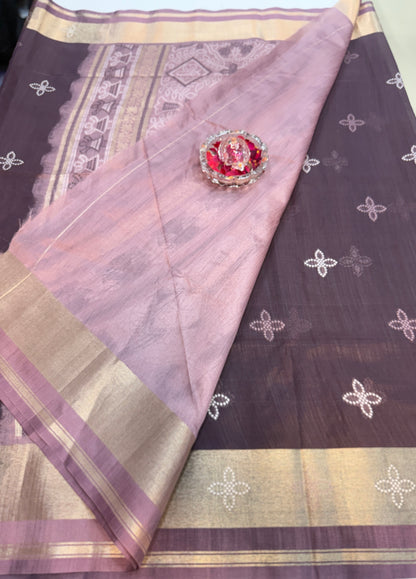 Woven Saree with Contrast Border and Tassel Pallu for Women