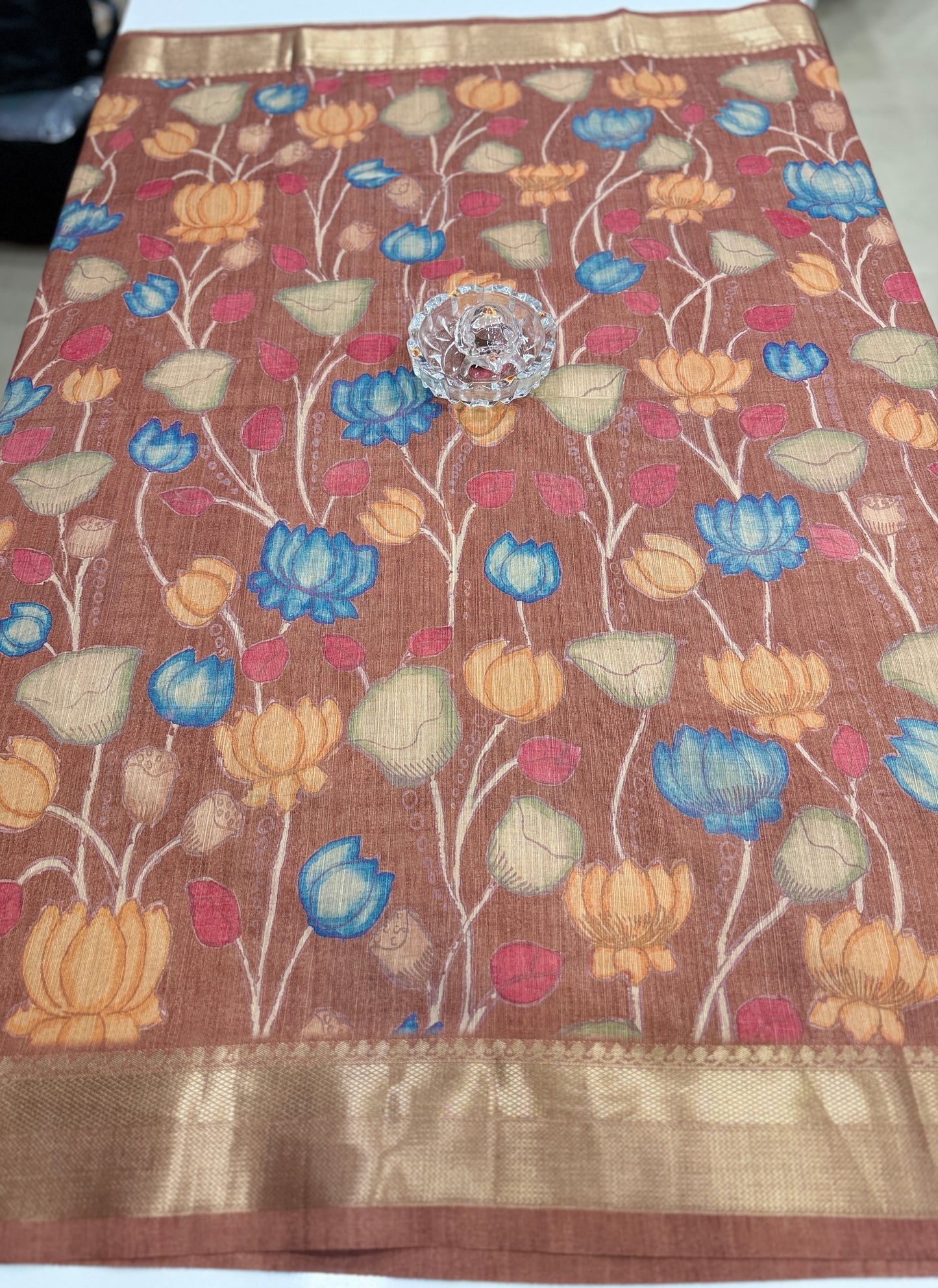 Tussar Art silk saree with handloom weaving and floral pattern for women