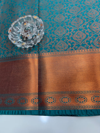 Bridal Soft Silk Saree with Jacquard Weaving & Contrast Border for Women