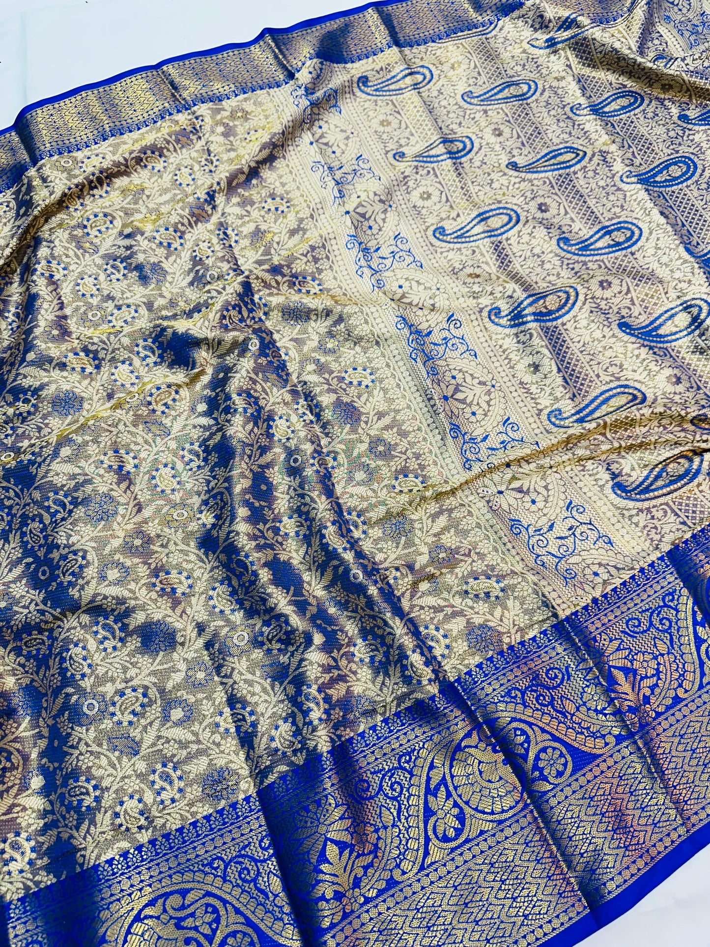 Kanjivaram Silk Saree with Mina Weaving, Nylon Zari Border, Rich Pallu and Blouse Piece