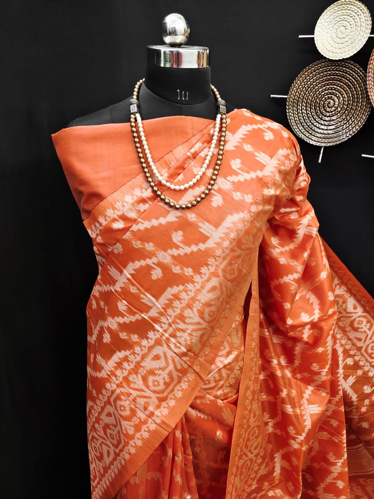 Banglori Handloom Raw Silk Saree with Weaving Pallu and Border for Women