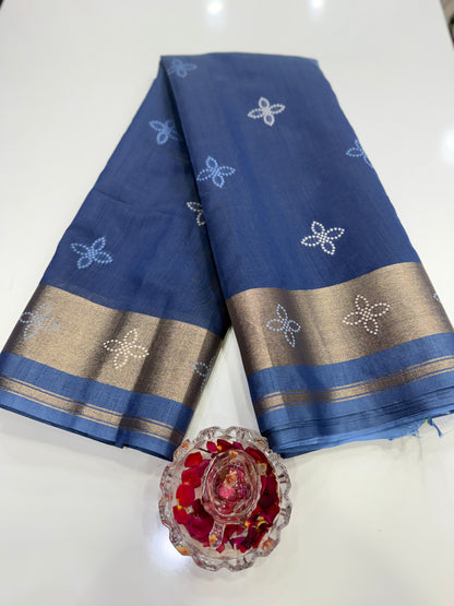 Woven Saree with Contrast Border and Tassel Pallu for Women