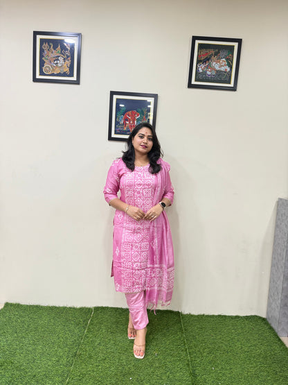 Chanderi Batik Print Kurti Pant Dupatta Set for Women – Traditional 3-Piece Ethnic Set – Sizes 38 & 44