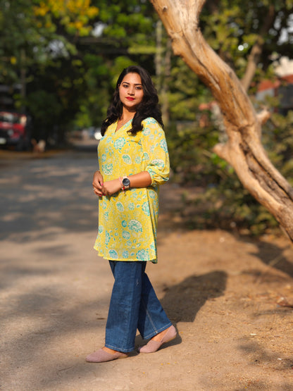 Lime Green Floral Printed Georgette Tunic with V-Neck and Three-Quarter Sleeves for Women