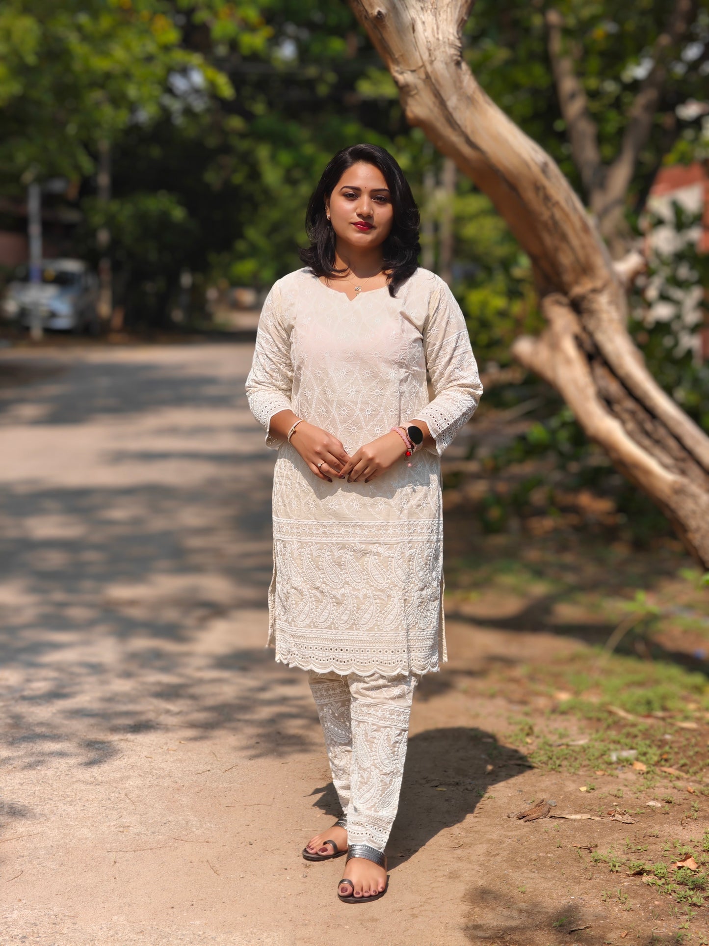 White Cotton Chikankari Kurti with Pant Set for Women – Lakhnavi Embroidery