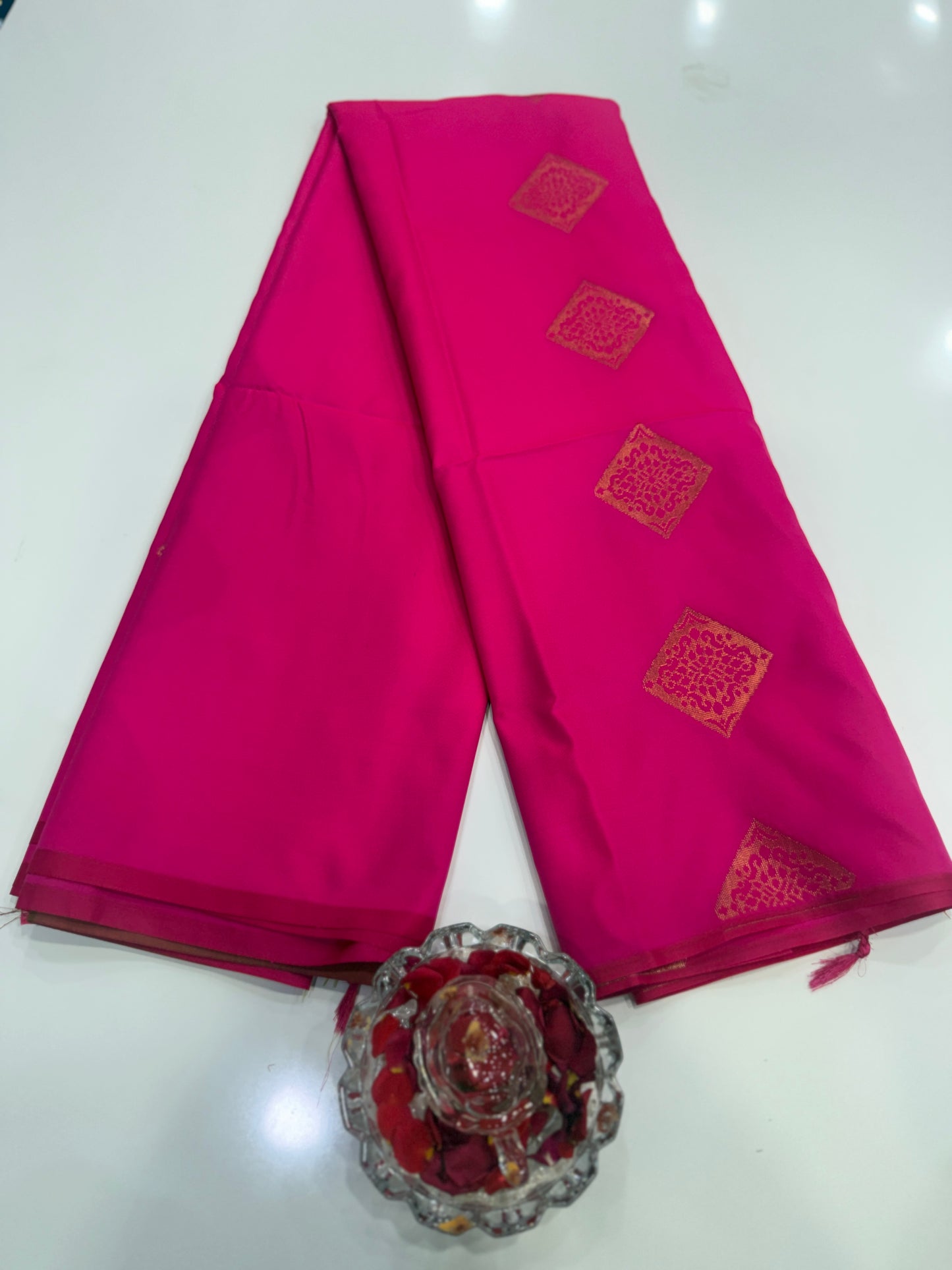 Soft Silk Sarees with Zari Work and Contrast Borders for Women – Festive and Traditional Wear