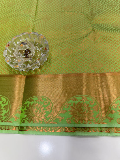 Soft Silk Saree with Traditional Zari Border and All-Over Weaving Design for Women
