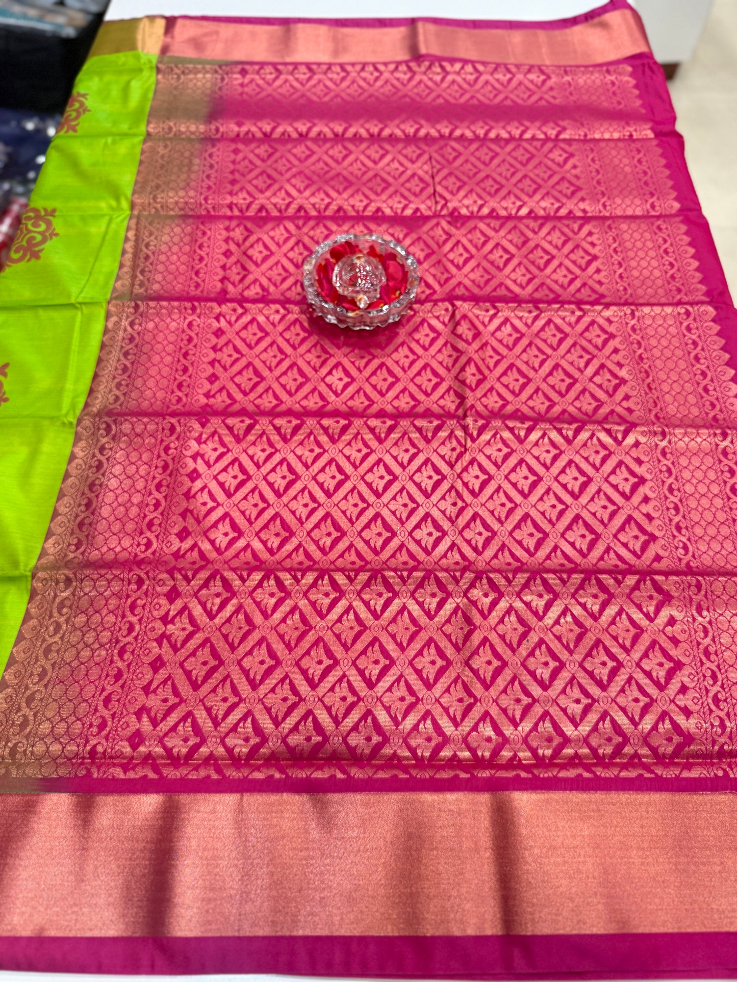 Kanchi Soft Silk Saree with Zari Weaving and Traditional Motifs – Wedding and Festive Wear