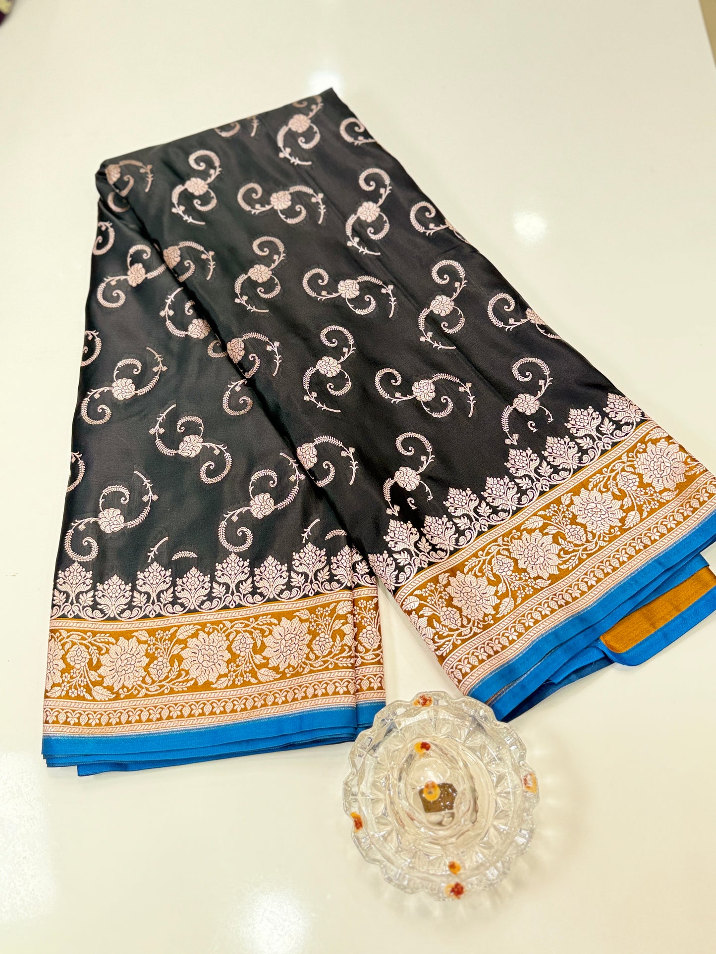 Mashru Katan Silk Saree with Zari Weaving Border and Blouse – Festive Wear for Women