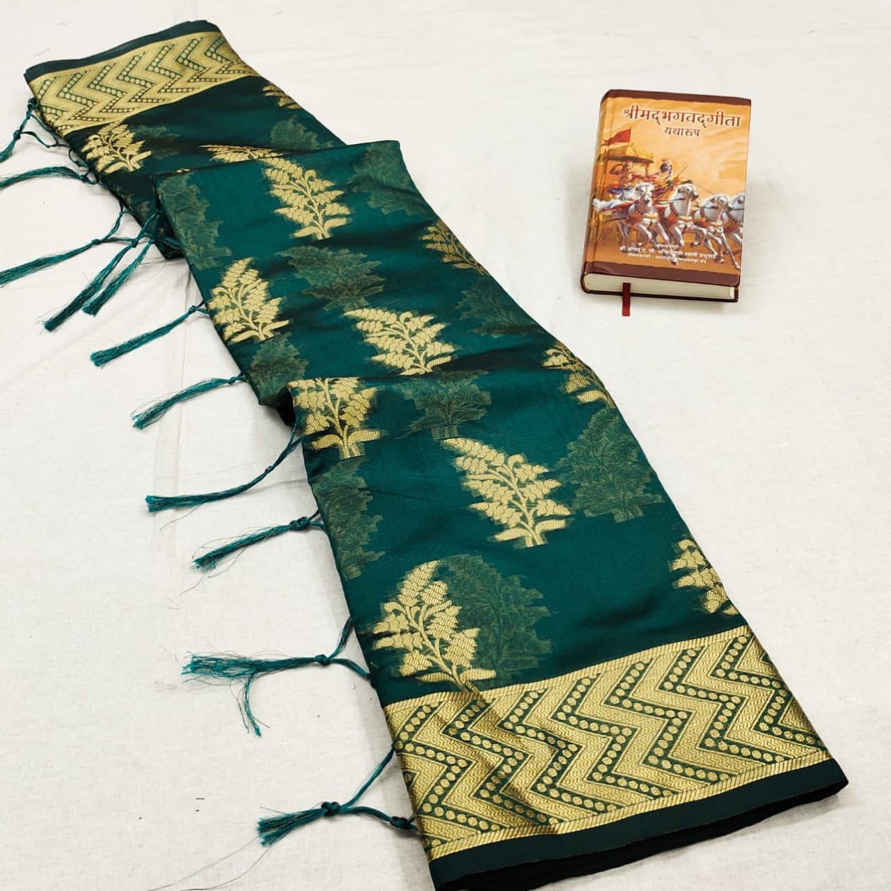 Kanchipuram Organza Saree with Antique Zari Weaving and Brocade Blouse – Festive Wear