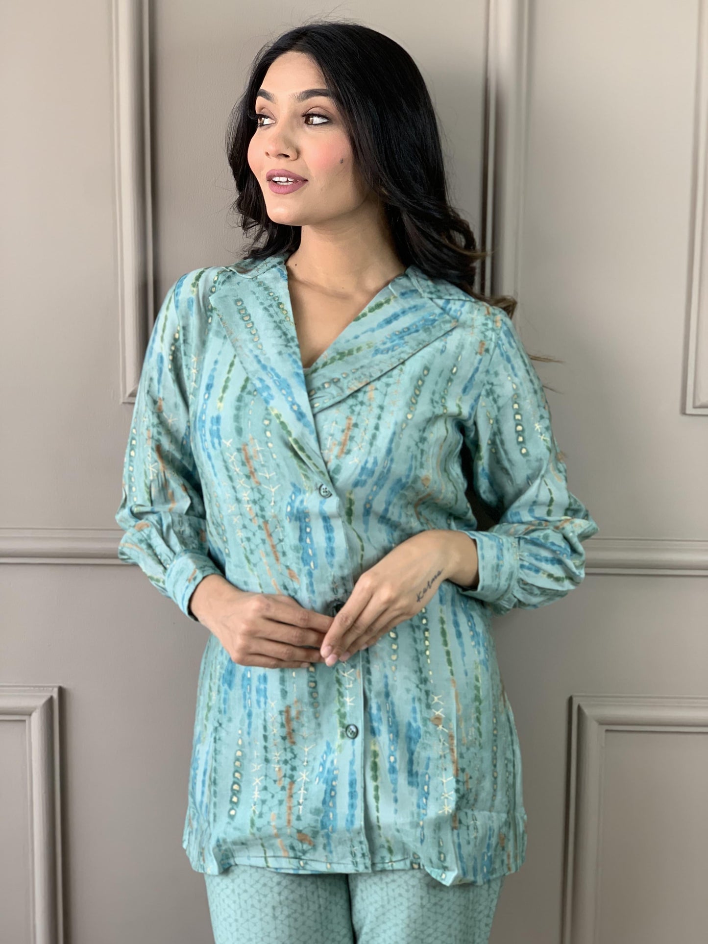 Soft Muslin Kurta Pant Set for Women – Lightweight Ethnic Wear in Elegant Shades