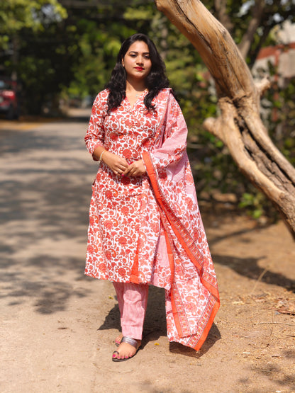 Cotton Floral Printed Suit Set with Kurta, Pant and Dupatta – Women’s Ethnic Wear