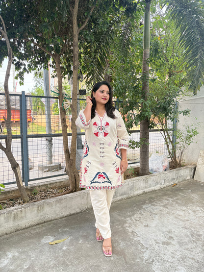 Women's Cotton Flex Embroidered Kurta Pant Set – Daily Wear (Sizes M to XXL)