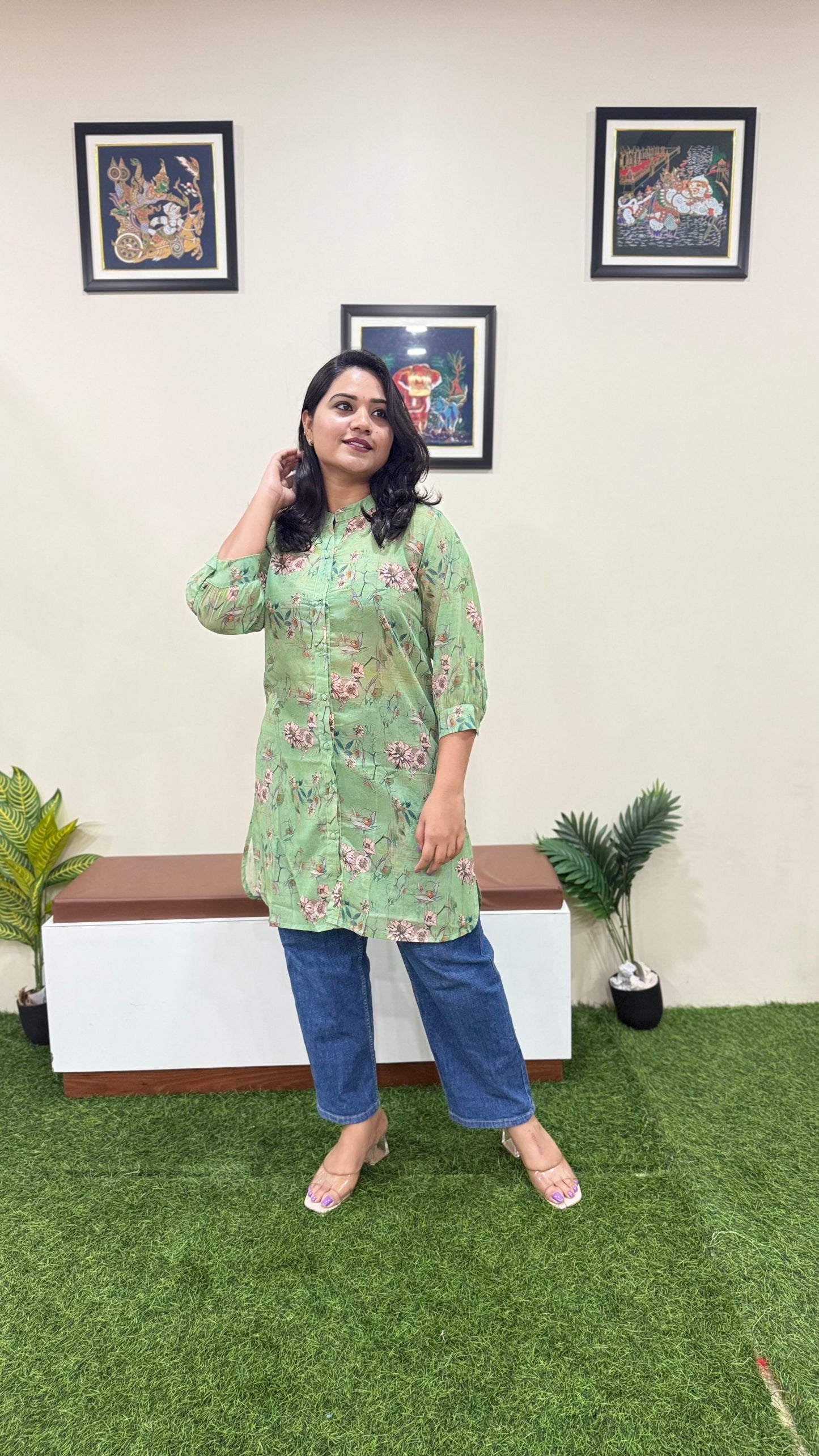 Light Green Georgette Floral Printed Regular Fit Tunic – Women’s Casual Wear (L, XL)