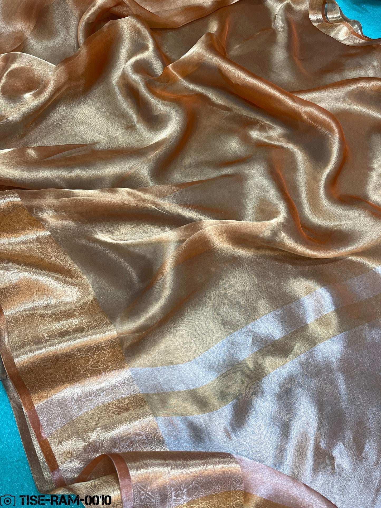 Banarasi handloom pure tissue saree with reshmi border and silver chitte pallu silkmark certified