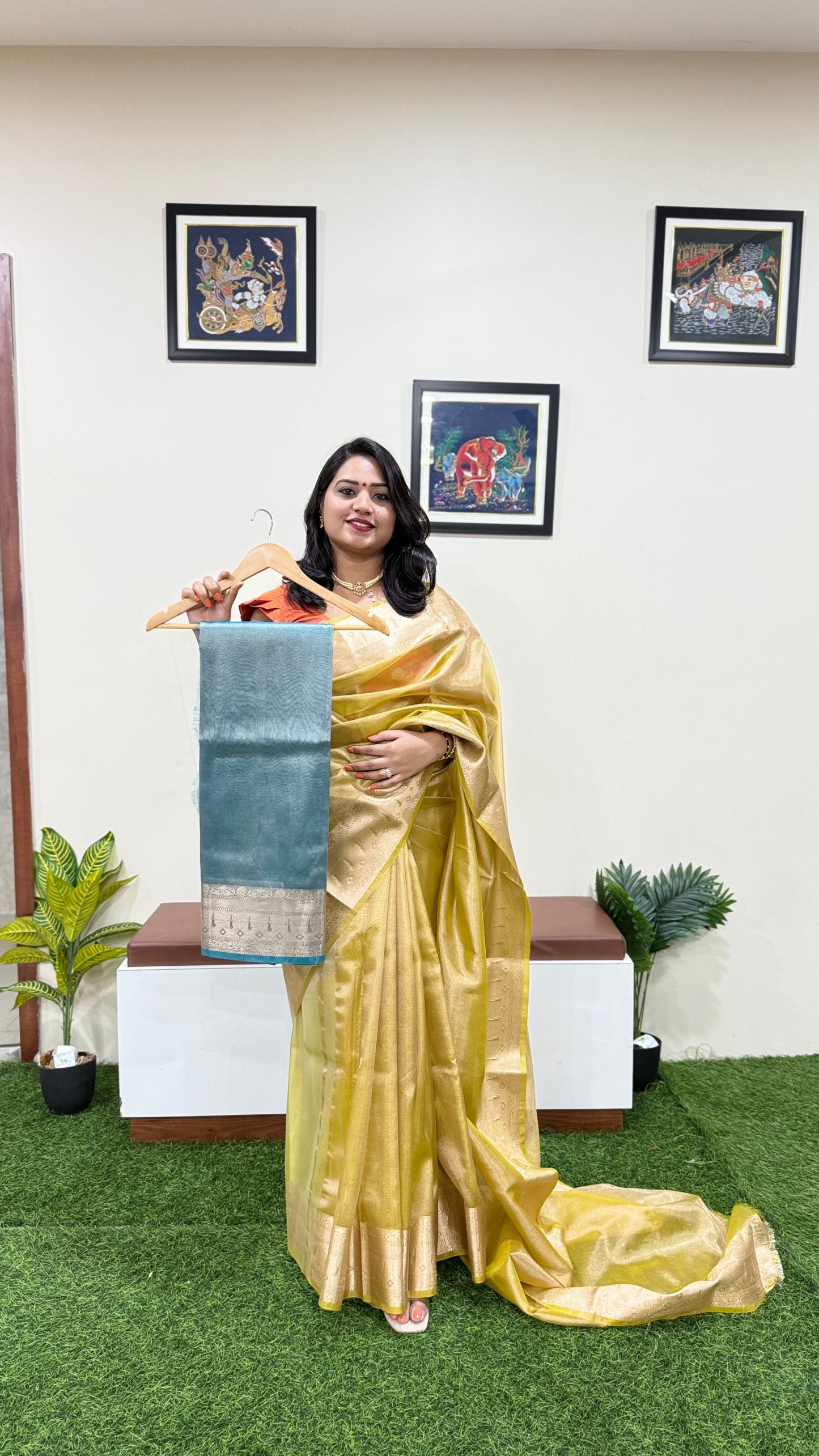 Banarasi tissue saree with barabar border and rich weaving design for festive and wedding wear