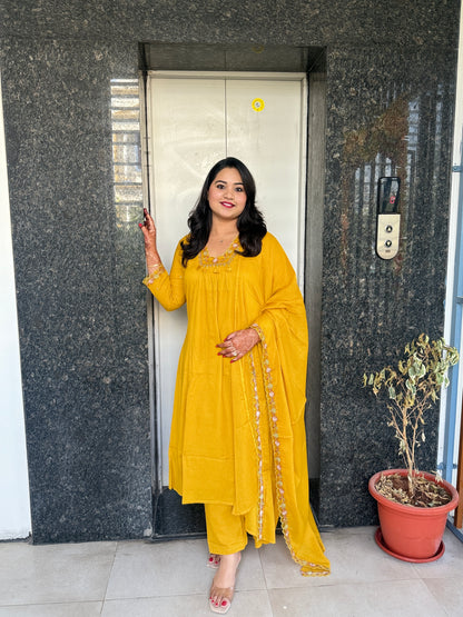 Women’s Mustard Salli Cotton Kurta Set with Embroidery and Dupatta – Sizes 38 to 46