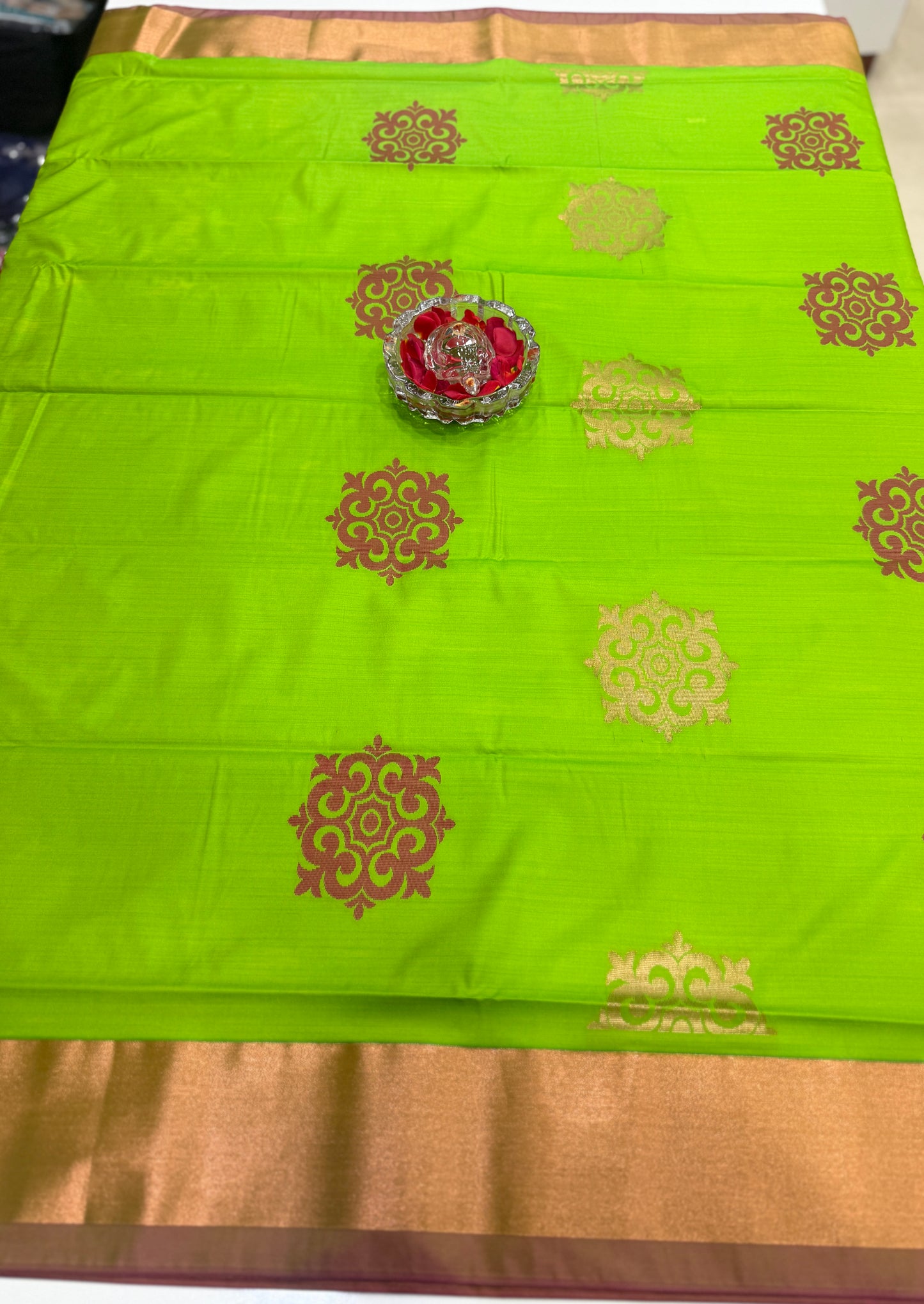 Kanchi Soft Silk Saree with Zari Weaving and Traditional Motifs – Wedding and Festive Wear