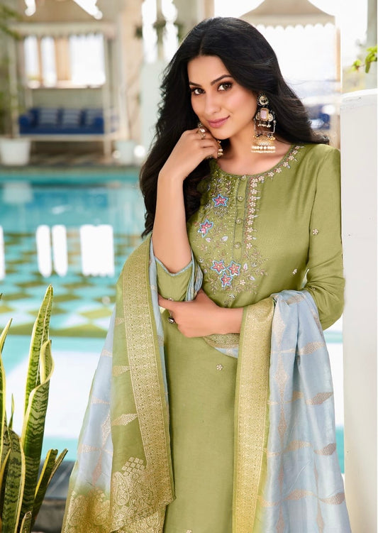 Dola Silk Kurti Set with Russian Silk Pant and Jacquard Dupatta – Handwork Ethnic Set for Women