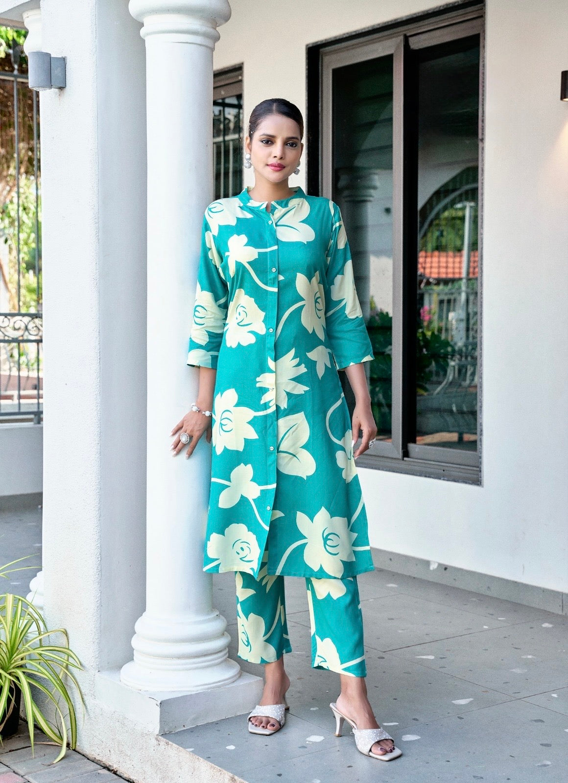 Heavy Viscose Printed Co-Ord Set with Mandarin Collar, Button Detailing, and Side Pocket – Ethnic Wear for Women (XL to 3XL)