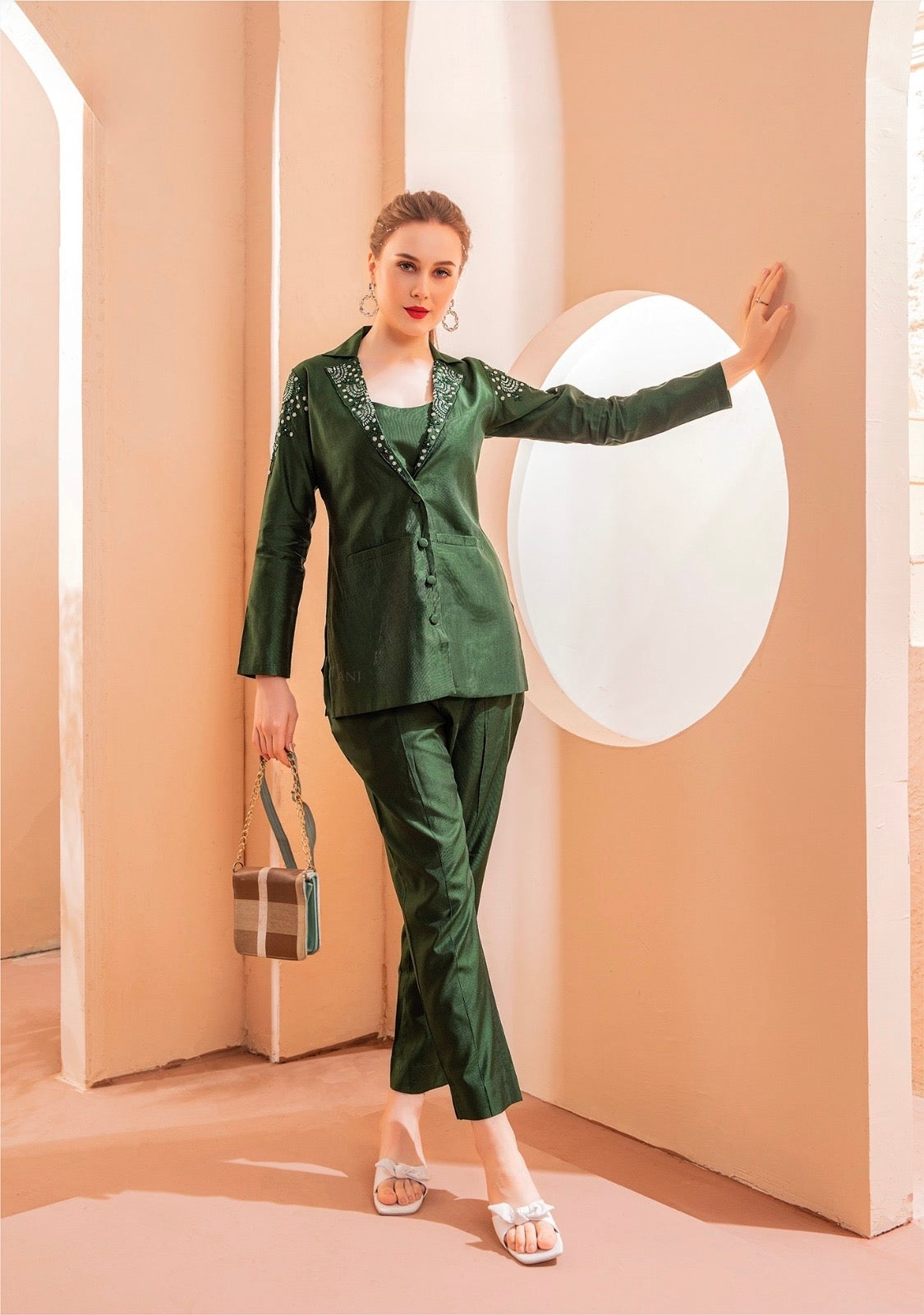 Indo-western dress for women in viscose nylon with heavy handwork – stylish ethnic fusion wear in L and XL