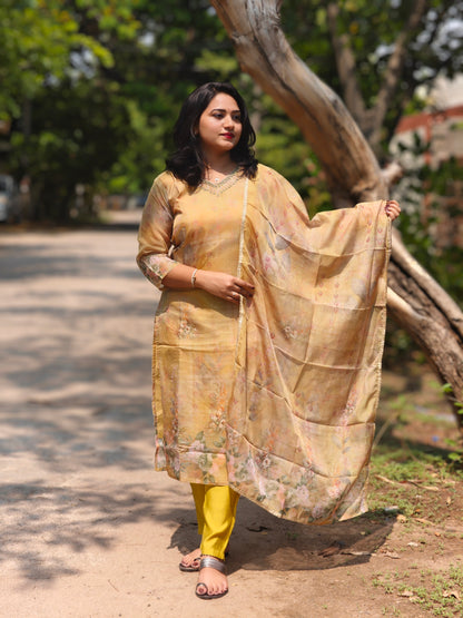 Heavy Organza Kurti with Intricate Neck Work, Silk Pant & Matching Dupatta – Sizes L & 2XL
