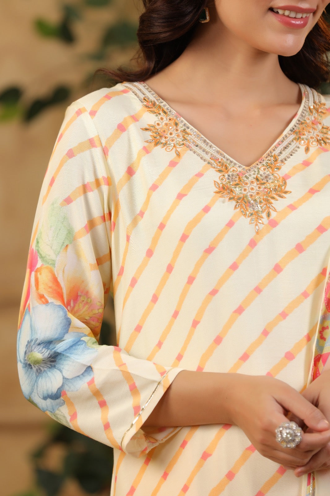 Pure Muslin Silk Floral Printed Kurta Pant Dupatta Set with Embroidery – Women’s Festive Wear