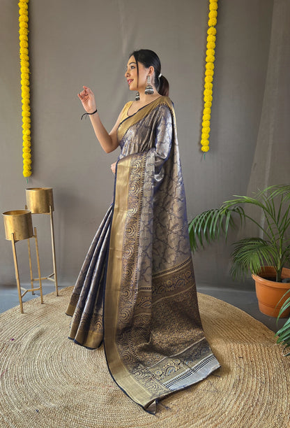 Kanchipuram Silk Saree with Intricate Zari Weaving, Rich Pallu, and Coordinated Blouse