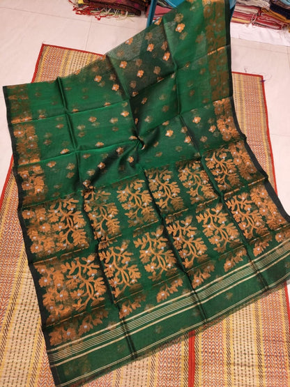 Handwoven Muslin Jamdani Saree with Traditional Weaving and Blouse Piece for Women