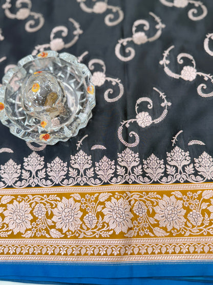 Mashru Katan Silk Saree with Zari Weaving Border and Blouse – Festive Wear for Women