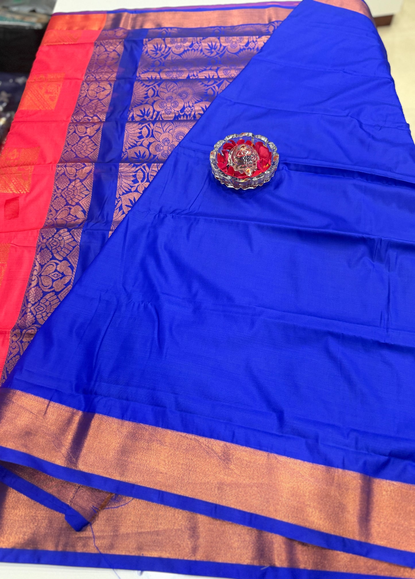 Kanchi Soft Silk Saree with Zari Weaving and Traditional Motifs – Wedding and Festive Wear