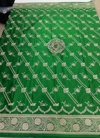 Mashru katan silk saree for women with Banarasi-style zari weaving and contrast brocade blouse piece