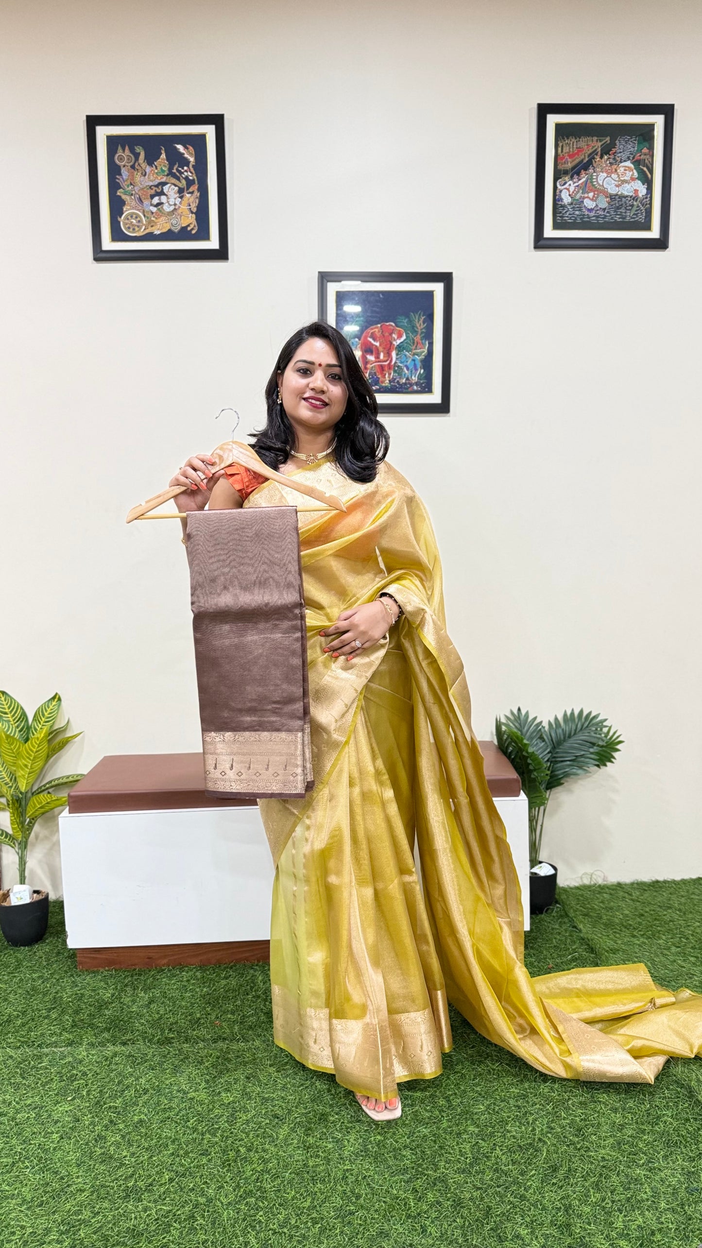 Banarasi tissue saree with barabar border and rich weaving design for festive and wedding wear